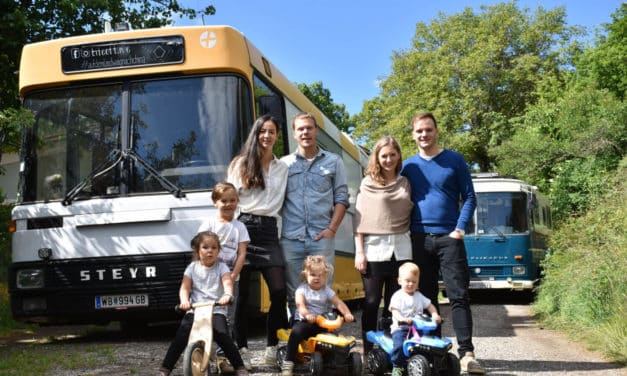 Asienreise: Die Busse sind zurück