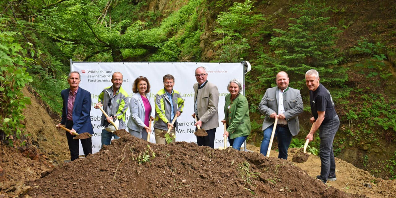 Hochwasserschutz-Großprojekt in Warth