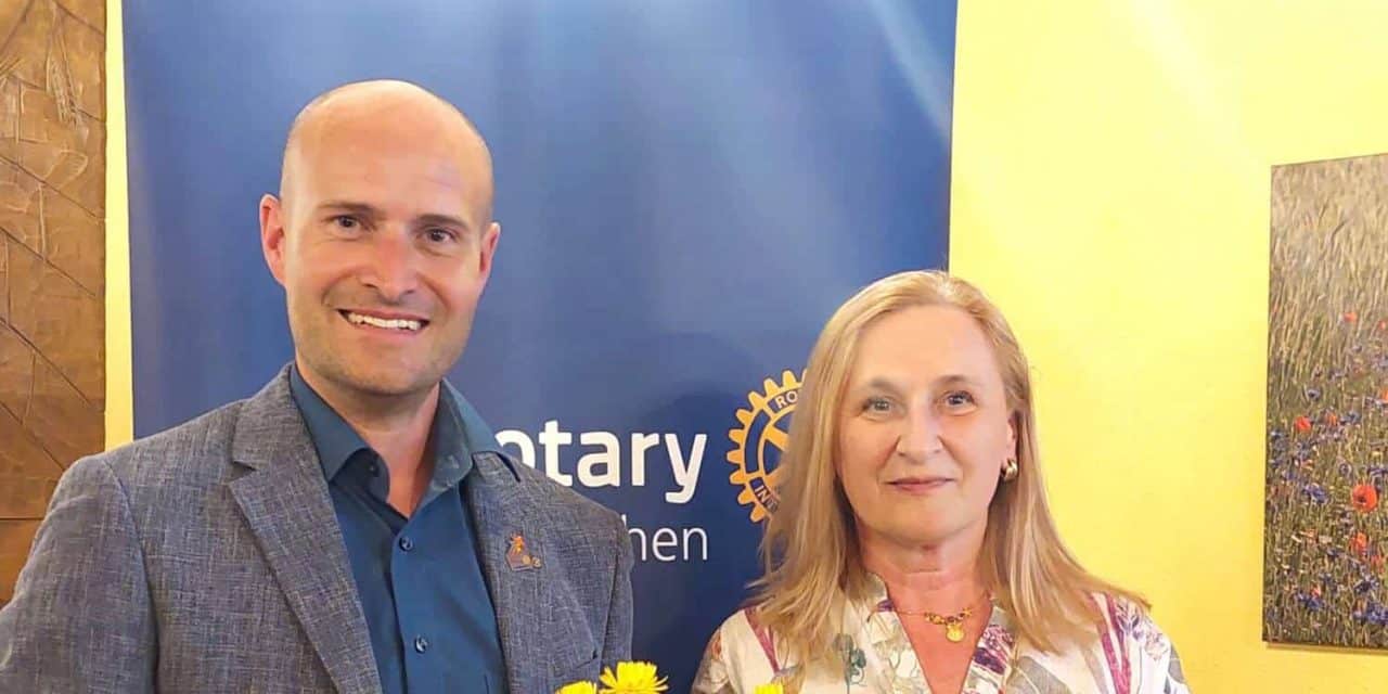 Gertrude Schwebisch als erste Frau bei Rotary Neunkirchen